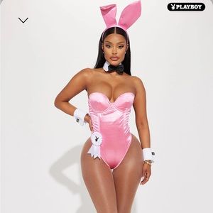 Fashion Nova Size M Pink Playboy Bunny 8 Piece Costume